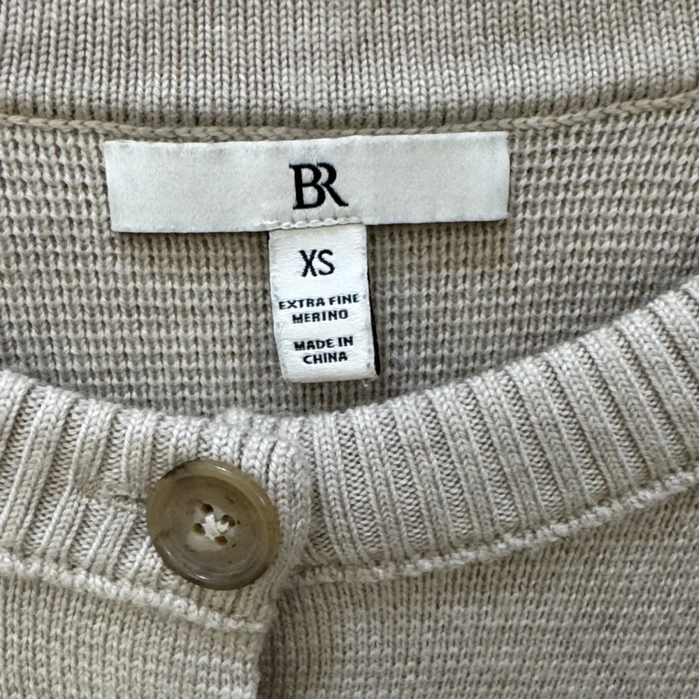 Banana Republic Light Beige Cardigan Sweater - Picture 2 of 8